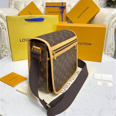 louis vuitton monogram bosphore messenger gm|Louis Vuitton Monogram Canvas Bosphore GM Messenger.